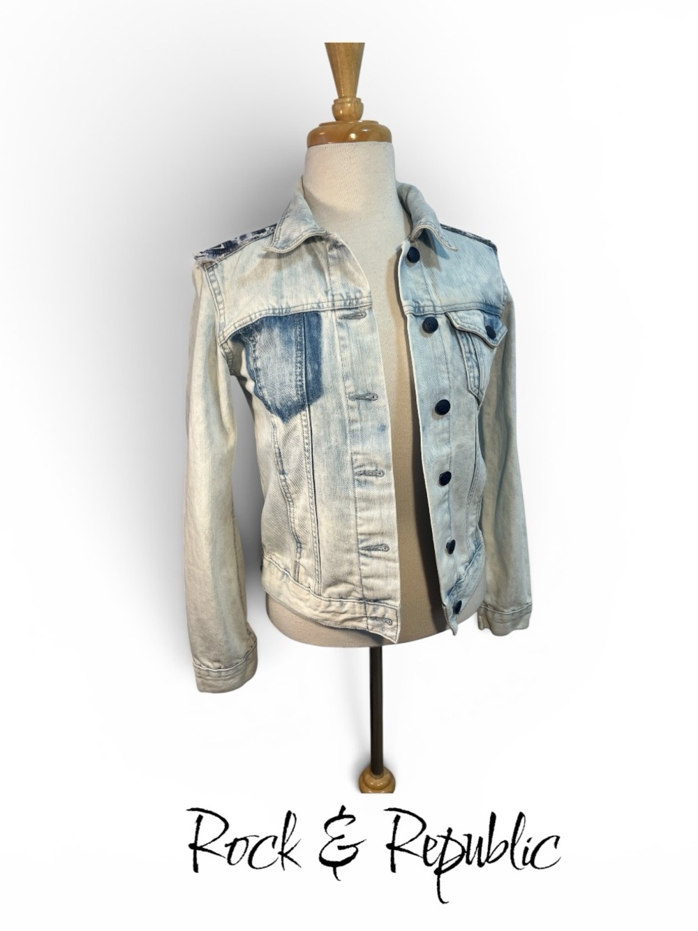 Rock & Republic Denim Jacket XS Light Wash Aztec Southwestern Back Detail